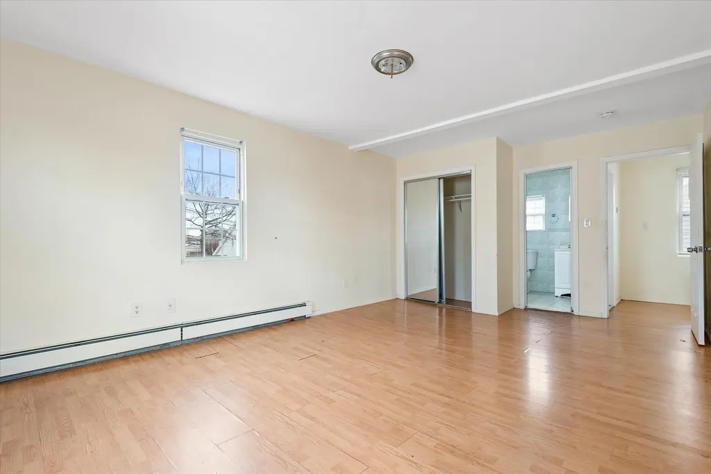 223 Jackson Avenue Mineola NY 11501