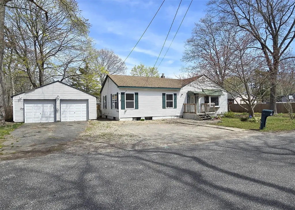 145 Magnolia Drive Mastic Beach NY 11951