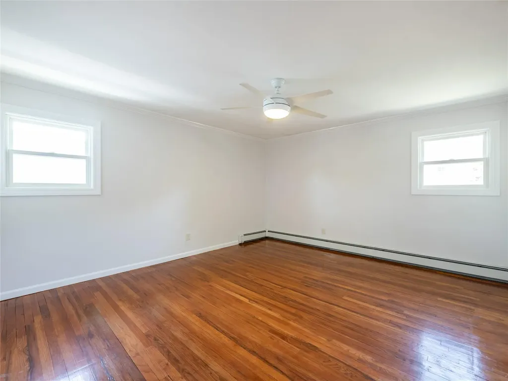 22 Heathcote Drive Albertson NY 11507