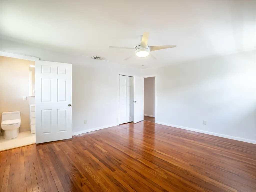 22 Heathcote Drive Albertson NY 11507