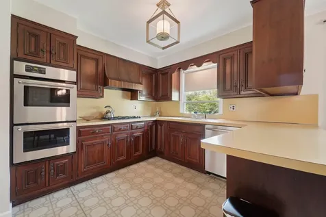 9 John Jay Place Rye NY 10580