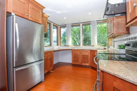 112 Kingsbury Road New Rochelle NY 10804