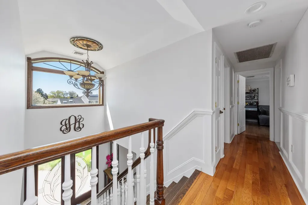 3585 Centerview Avenue Wantagh NY 11793