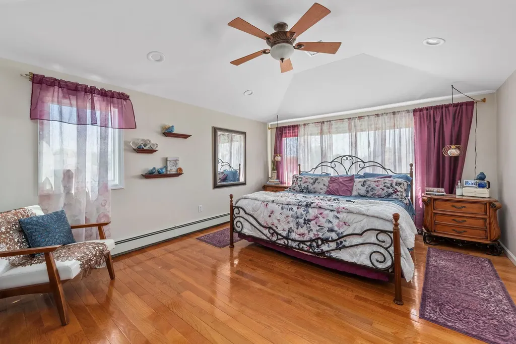 3585 Centerview Avenue Wantagh NY 11793