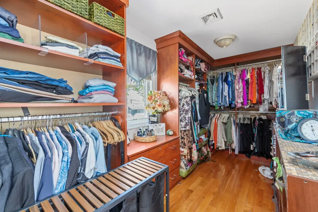 3585 Centerview Avenue Wantagh NY 11793