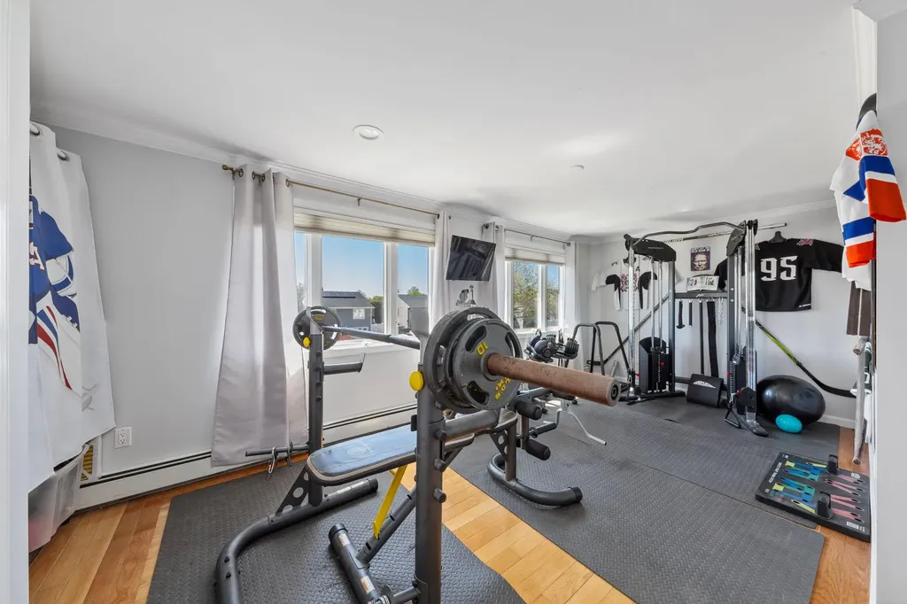 3585 Centerview Avenue Wantagh NY 11793