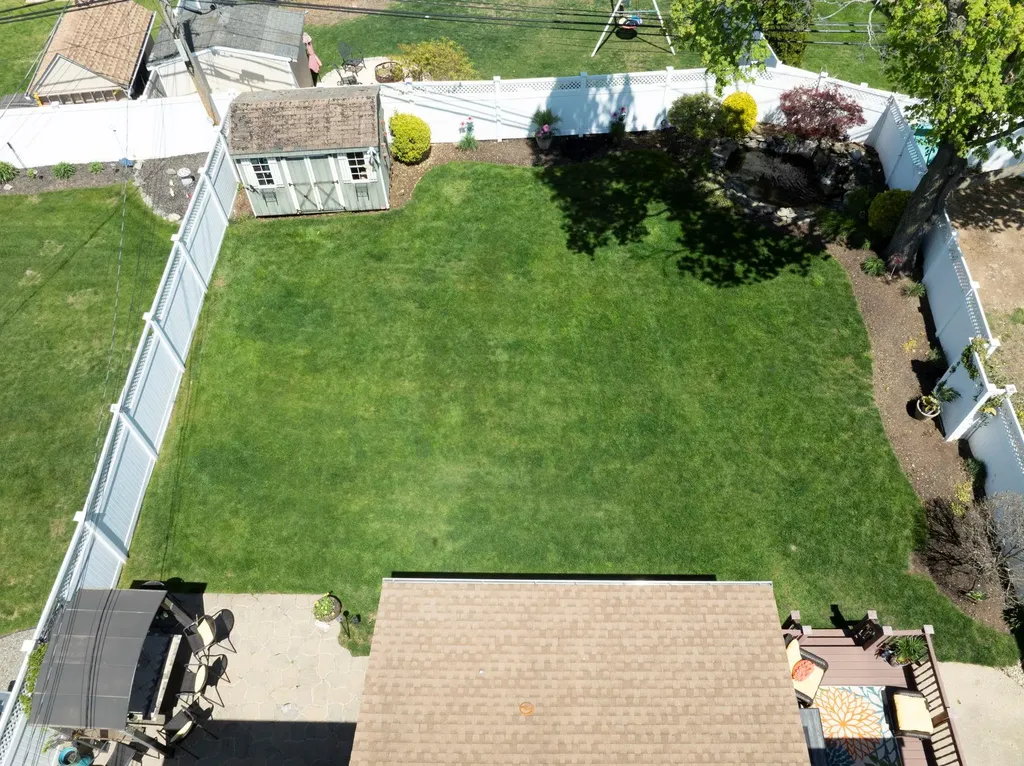 3585 Centerview Avenue Wantagh NY 11793