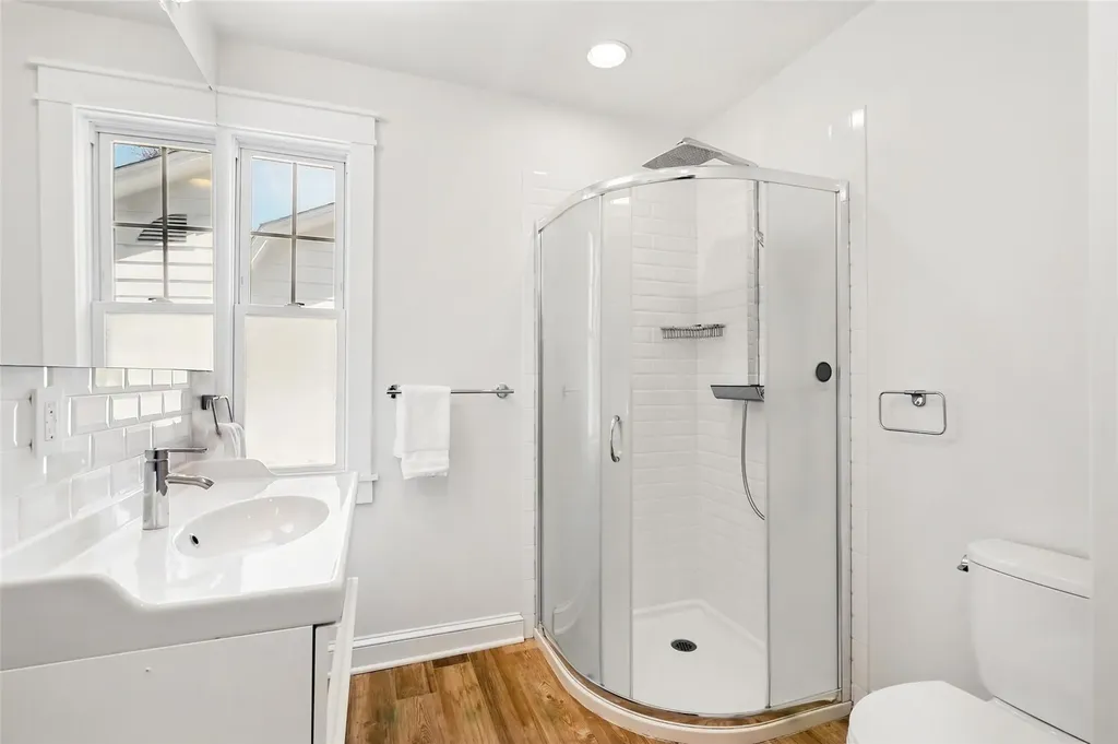 40 Mayhew Avenue Larchmont NY 10538