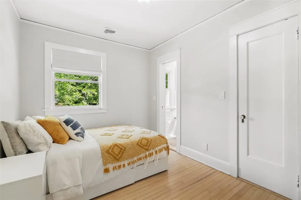 40 Mayhew Avenue Larchmont NY 10538