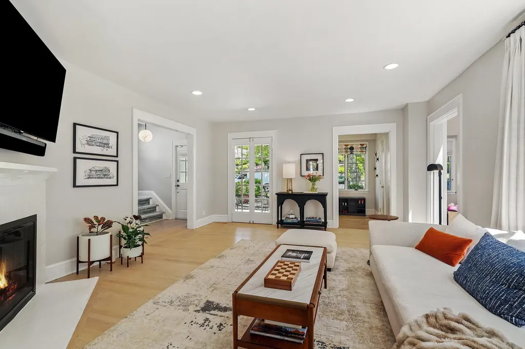 40 Mayhew Avenue Larchmont NY 10538