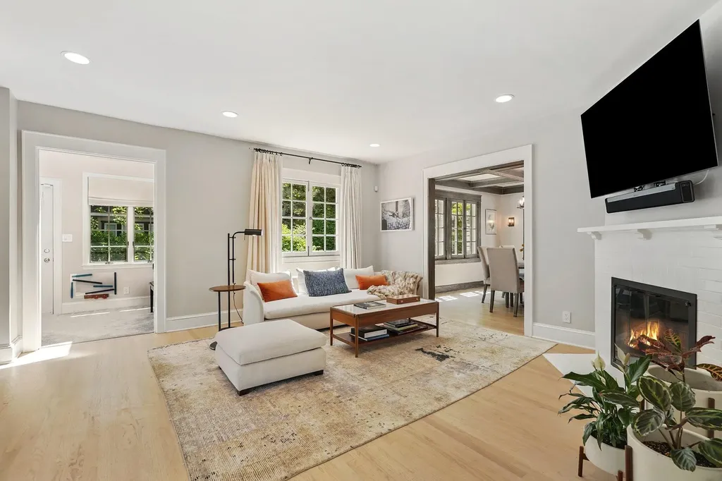 40 Mayhew Avenue Larchmont NY 10538