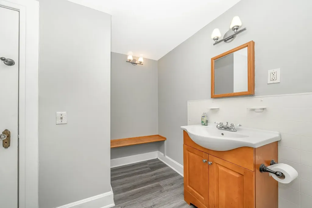 265 Roosevelt Avenue Freeport NY 11520