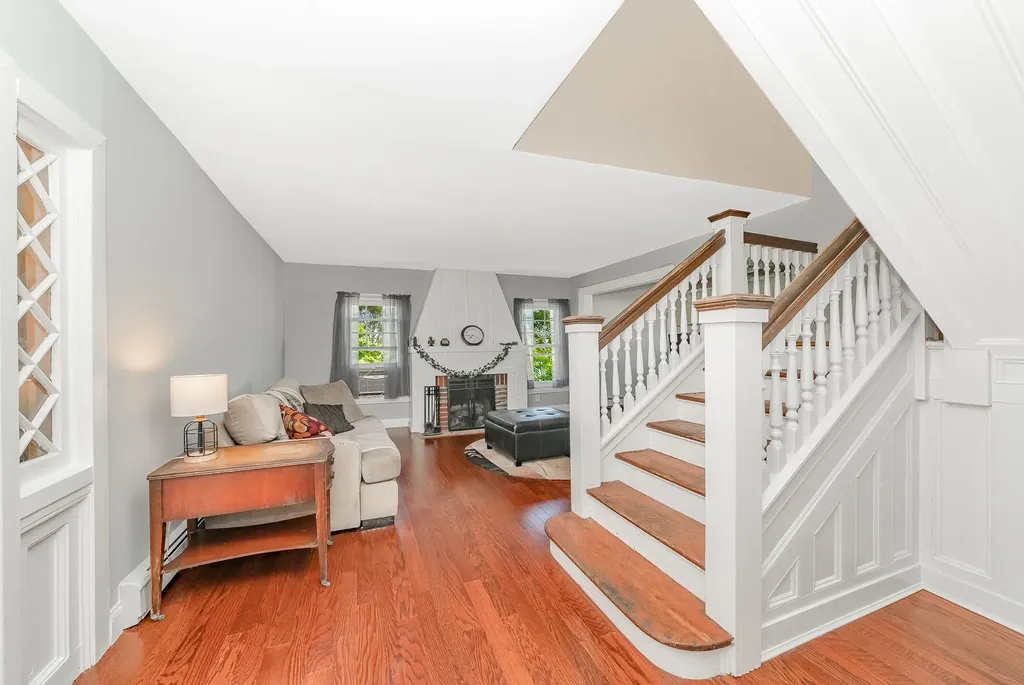 265 Roosevelt Avenue Freeport NY 11520