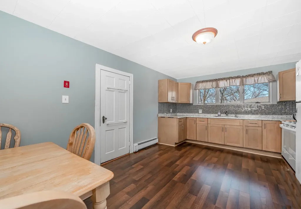 265 Roosevelt Avenue Freeport NY 11520