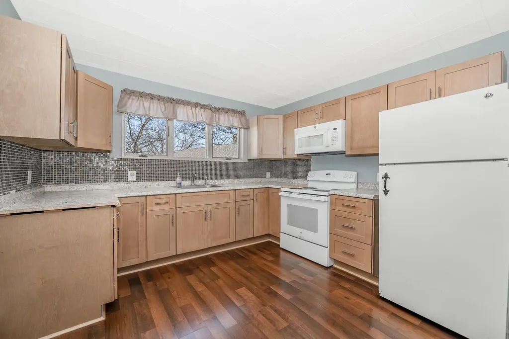 265 Roosevelt Avenue Freeport NY 11520
