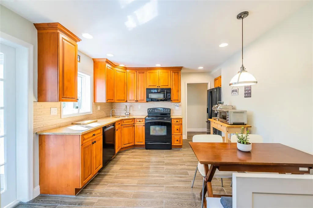 31 Chadwick Road Great Neck NY 11023
