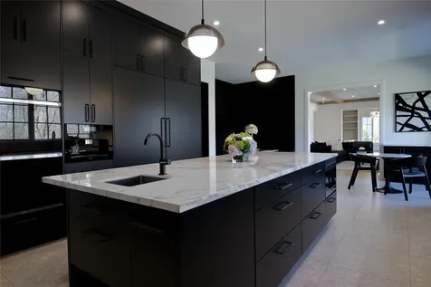 95 Spruce Street Roslyn NY 11576