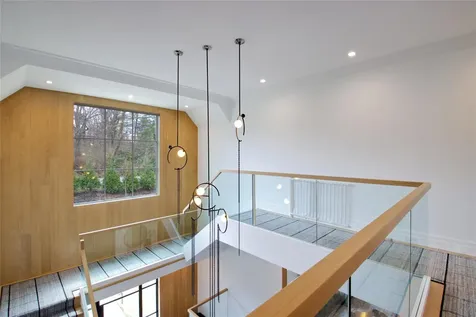 95 Spruce Street Roslyn NY 11576