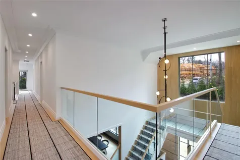 95 Spruce Street Roslyn NY 11576