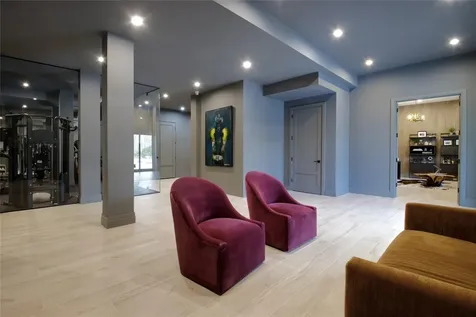 95 Spruce Street Roslyn NY 11576