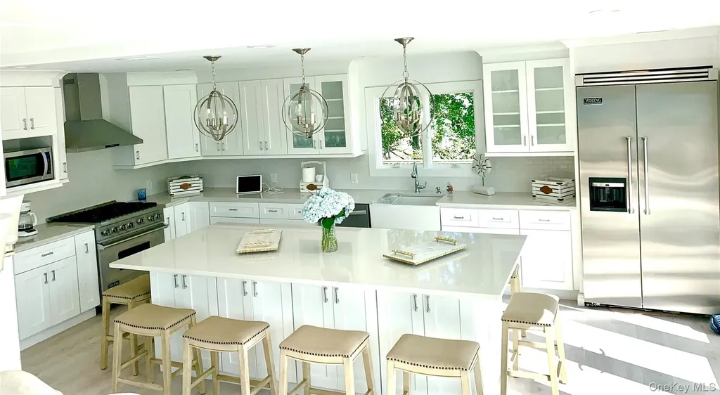 23 Nautilus Drive Hampton Bays NY 11946