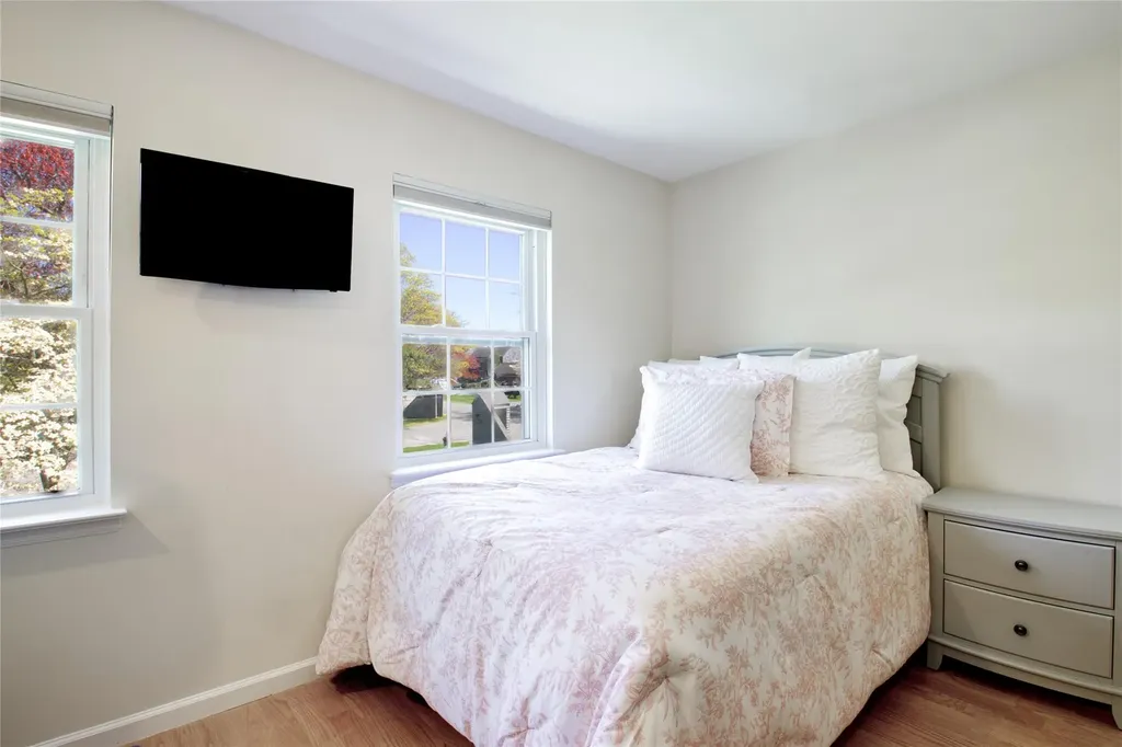 113 Harbour Lane Bay Shore NY 11706