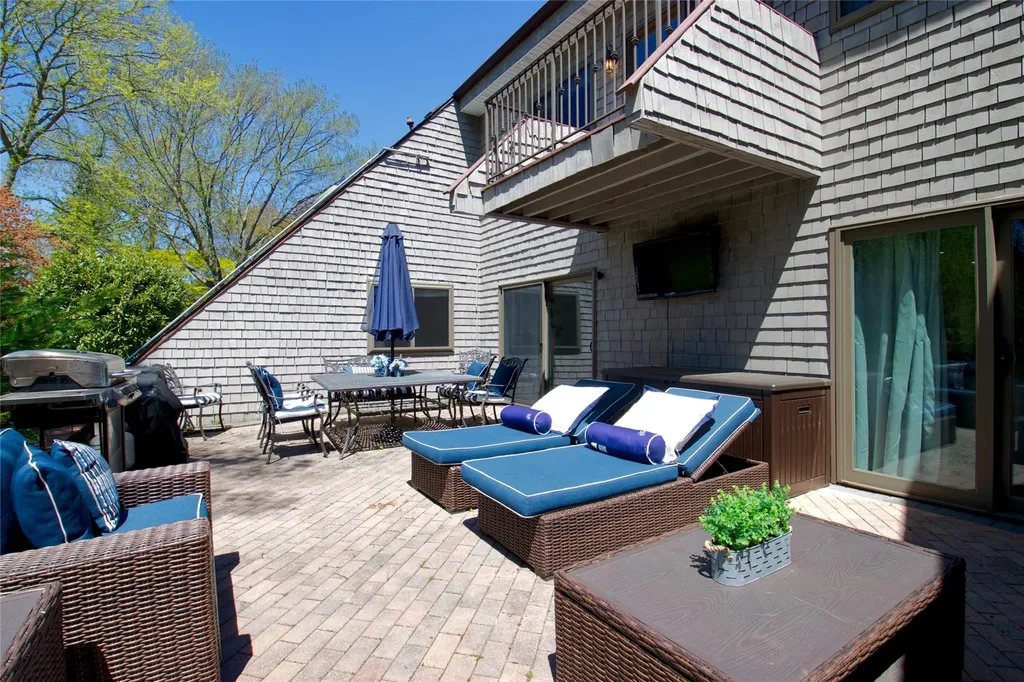 113 Harbour Lane Bay Shore NY 11706