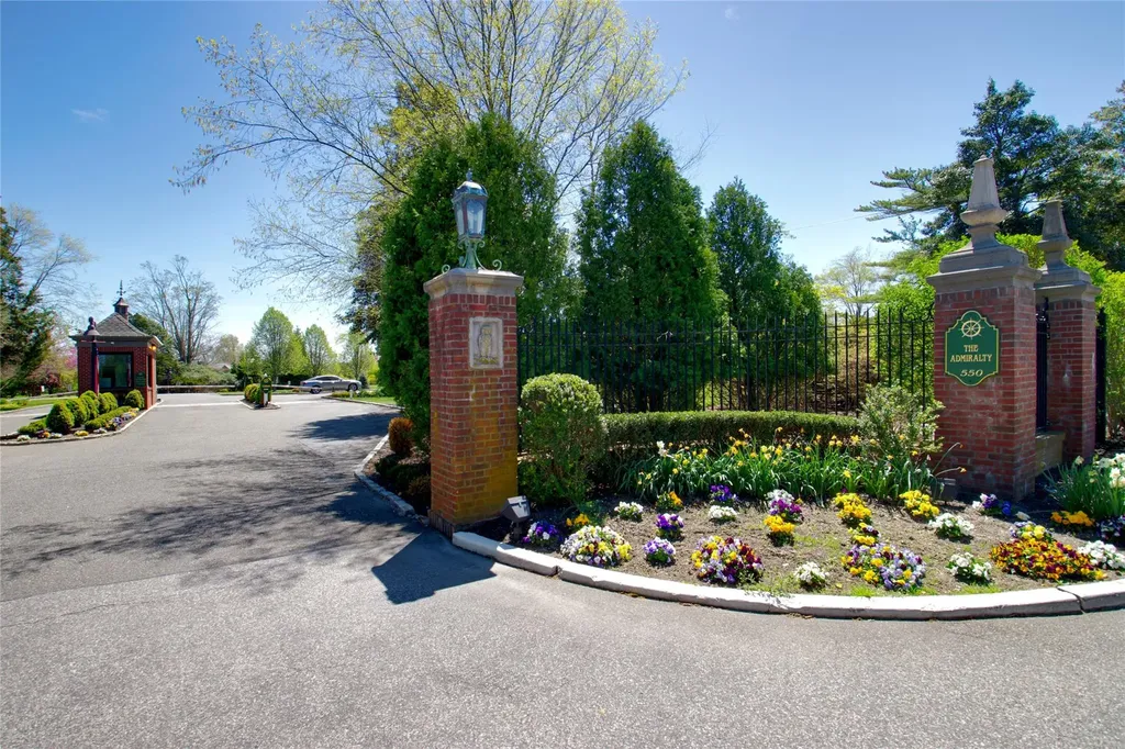 113 Harbour Lane Bay Shore NY 11706