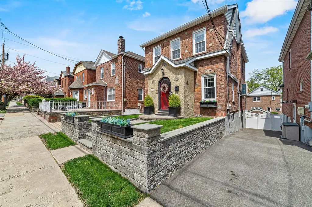 28 Halstead Avenue Yonkers NY 10704
