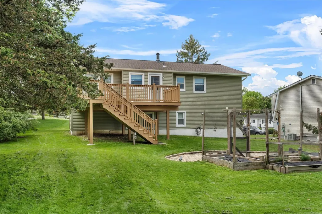12 Moulton Circle Monroe NY 10950