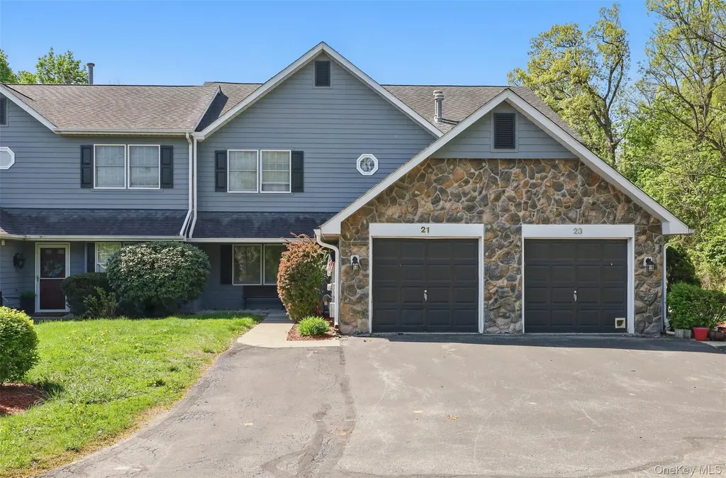 21 Lamplight Street Beacon NY 12508