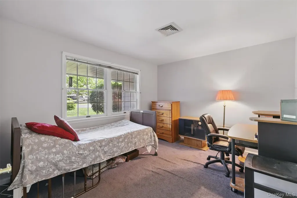 21 Lamplight Street Beacon NY 12508