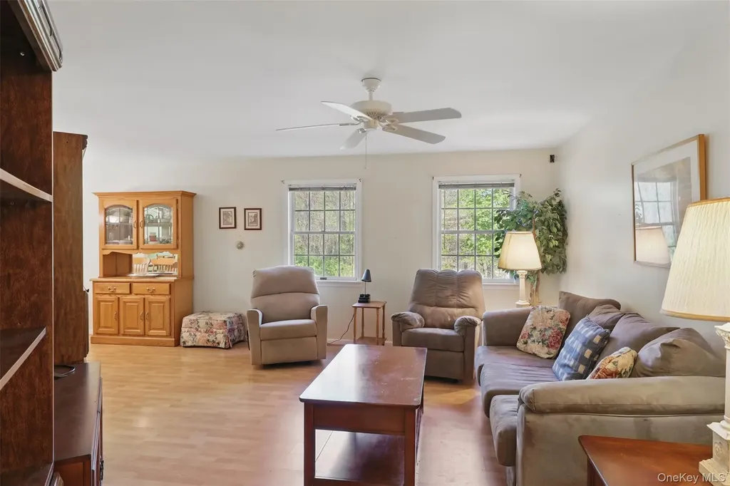 21 Lamplight Street Beacon NY 12508