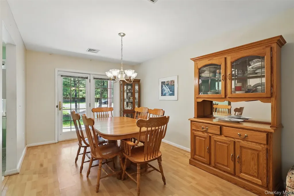 21 Lamplight Street Beacon NY 12508