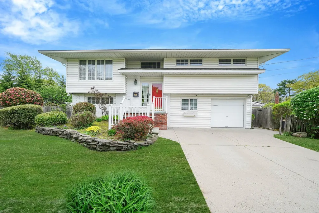 1070 Candlewood Road Bay Shore NY 11706