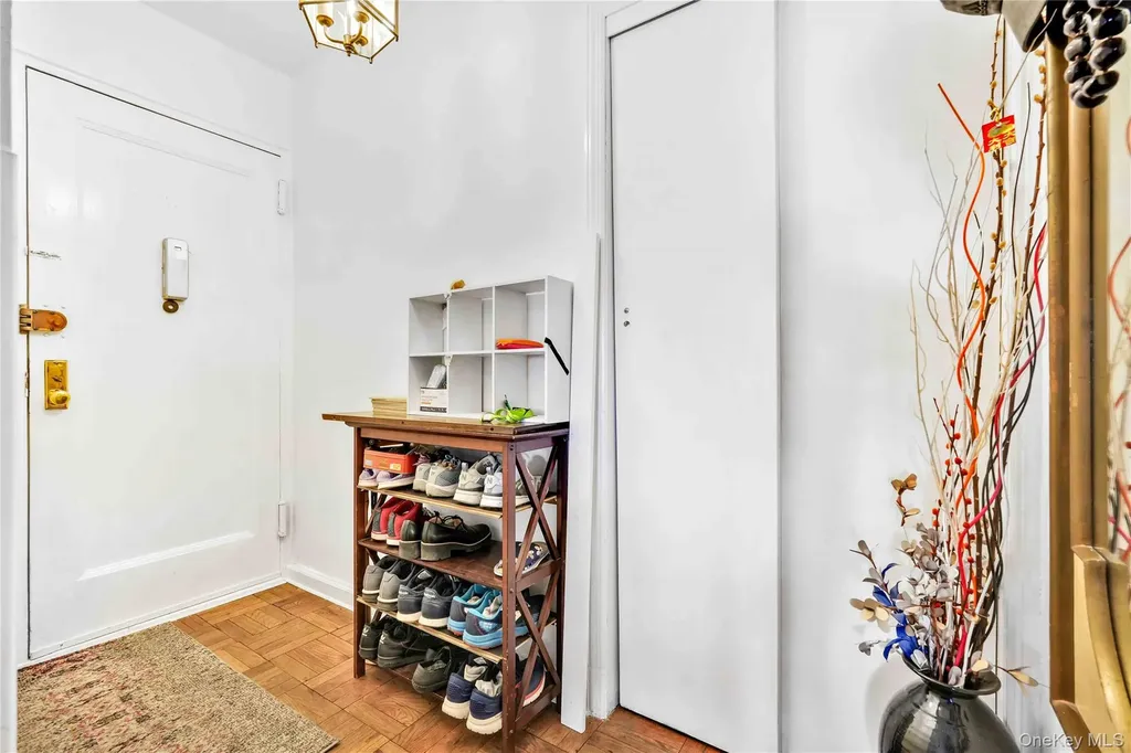 142-21 26th Avenue Flushing NY 11354