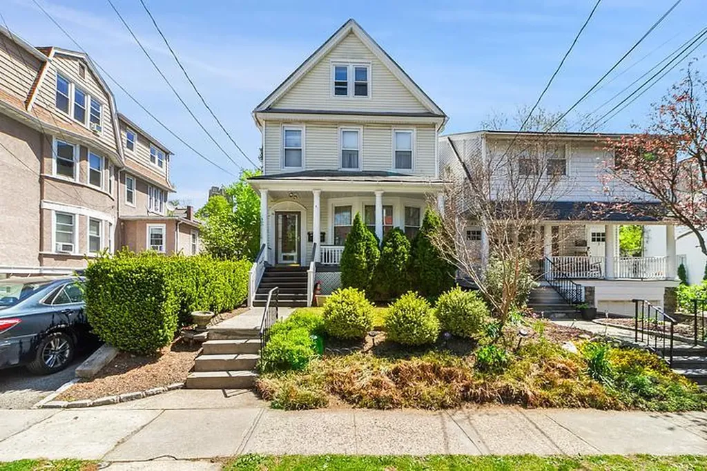 44 Parkway Road Bronxville NY 10708