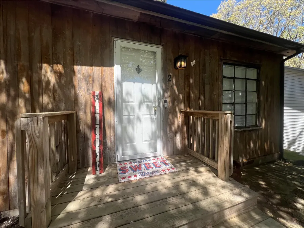 2 3rd Street Wading River NY 11792