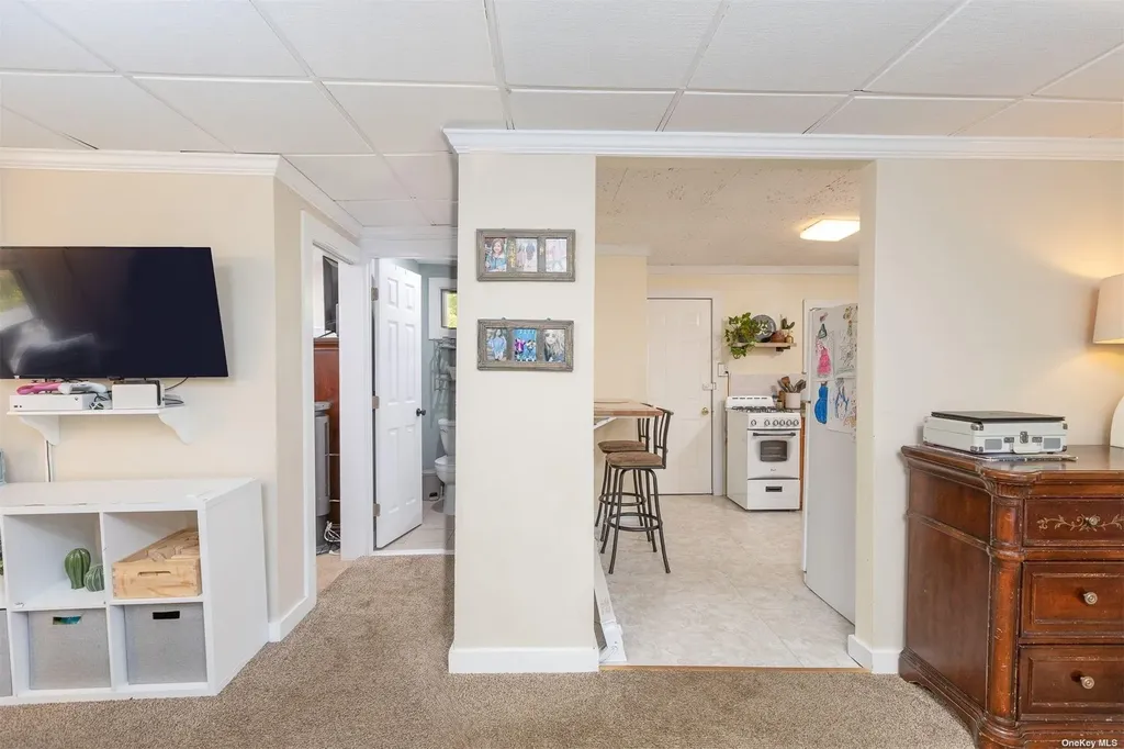 2 3rd Street Wading River NY 11792