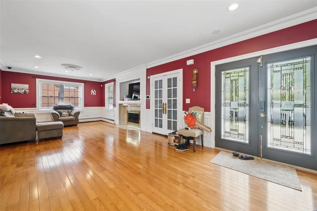 3348 Polo Place Bronx NY 10465