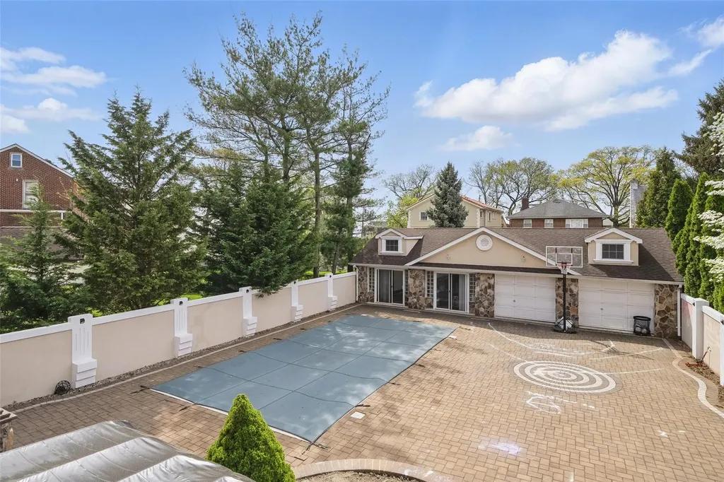 3348 Polo Place Bronx NY 10465
