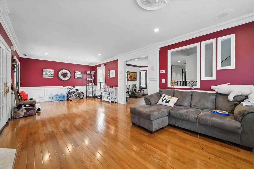 3348 Polo Place Bronx NY 10465