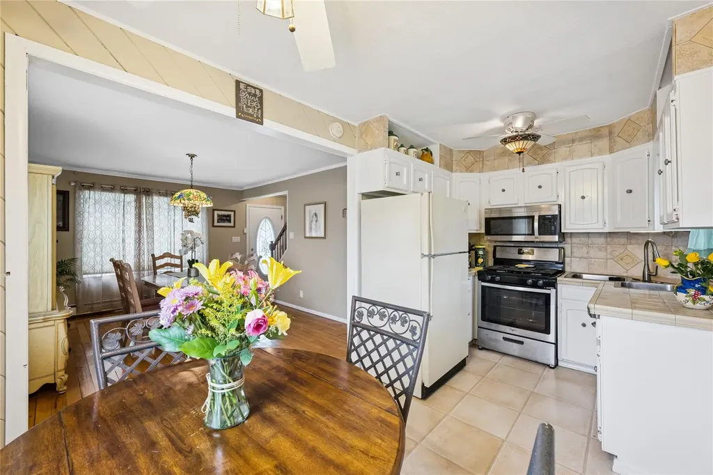 702 Stewart Avenue Bethpage NY 11714