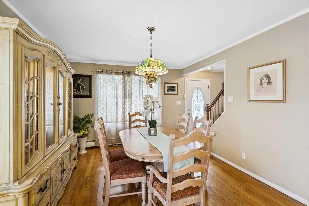 702 Stewart Avenue Bethpage NY 11714