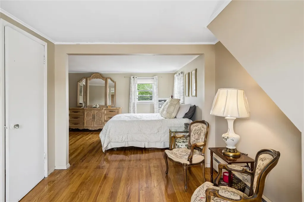 702 Stewart Avenue Bethpage NY 11714