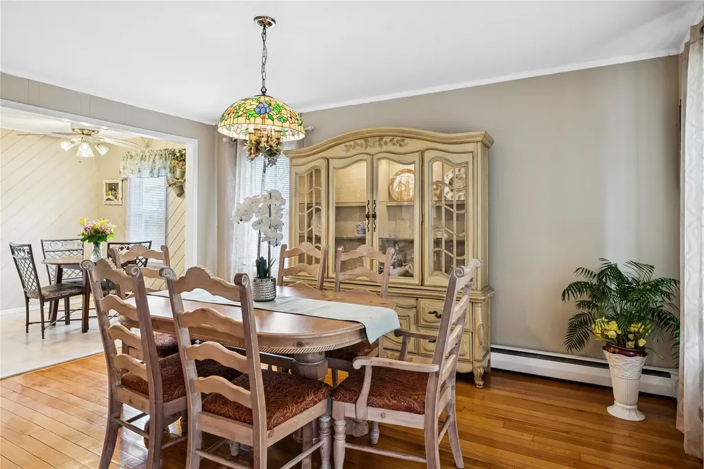 702 Stewart Avenue Bethpage NY 11714