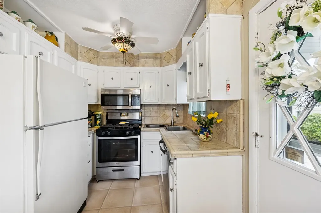 702 Stewart Avenue Bethpage NY 11714