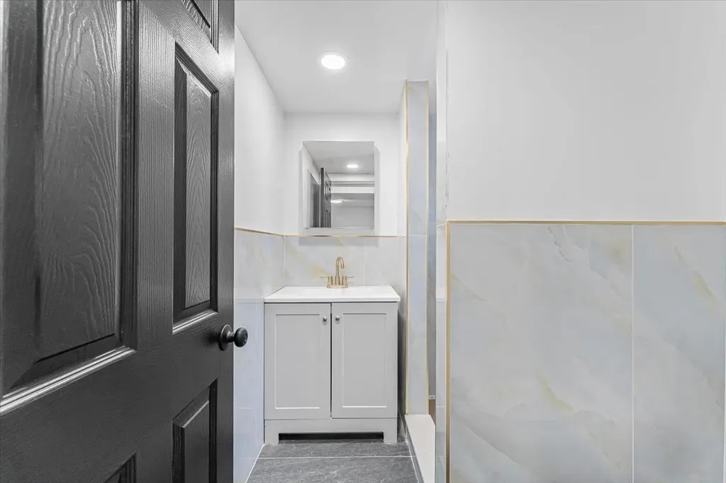 1704 Yates Avenue Bronx NY 10461