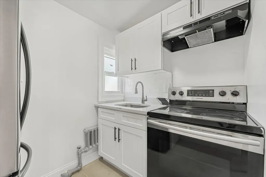 1704 Yates Avenue Bronx NY 10461