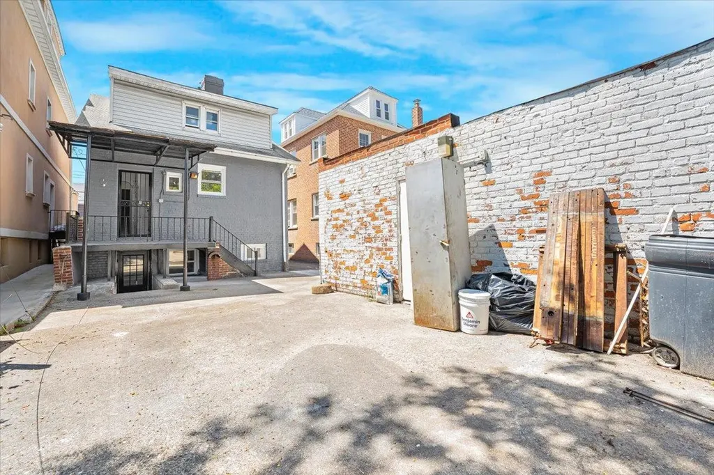 1704 Yates Avenue Bronx NY 10461